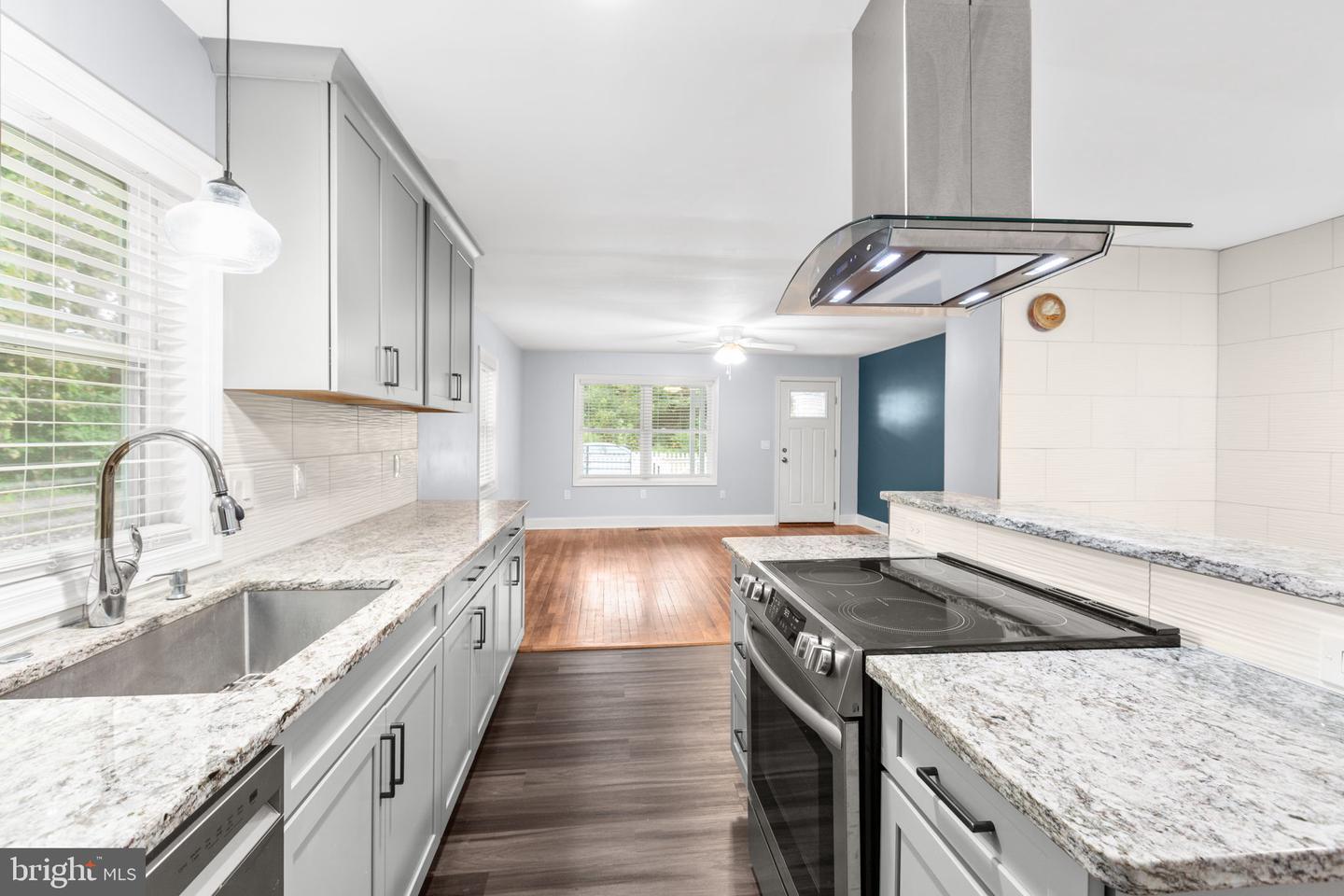 16 ENOLA RD, FREDERICKSBURG, Virginia 22405, 2 Bedrooms Bedrooms, 7 Rooms Rooms,1 BathroomBathrooms,Residential,For sale,16 ENOLA RD,VAST2042662 MLS # VAST2042662