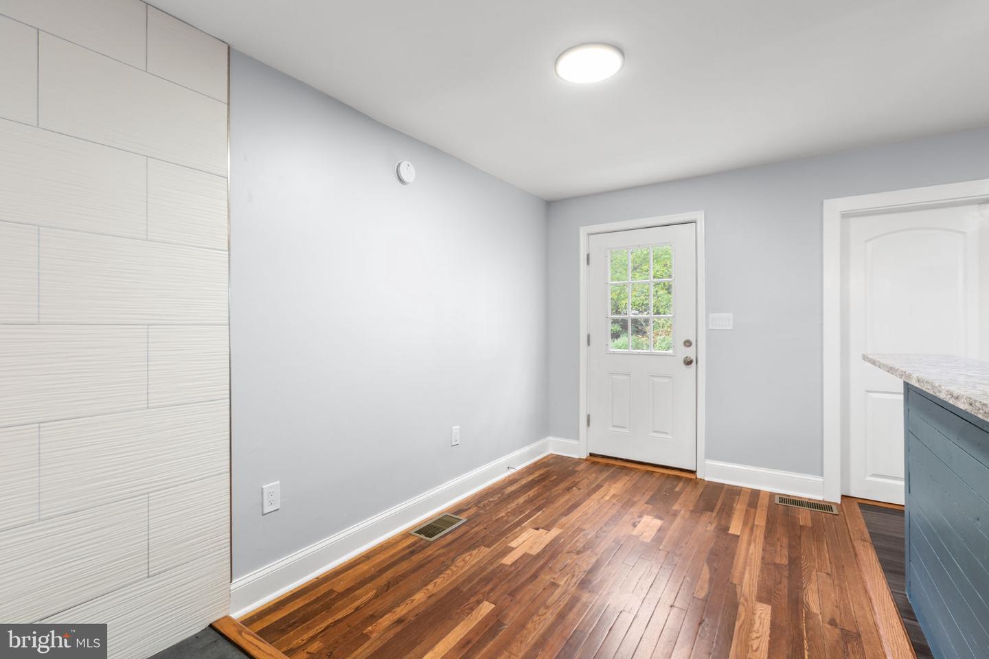 16 ENOLA RD, FREDERICKSBURG, Virginia 22405, 2 Bedrooms Bedrooms, 7 Rooms Rooms,1 BathroomBathrooms,Residential,For sale,16 ENOLA RD,VAST2042662 MLS # VAST2042662