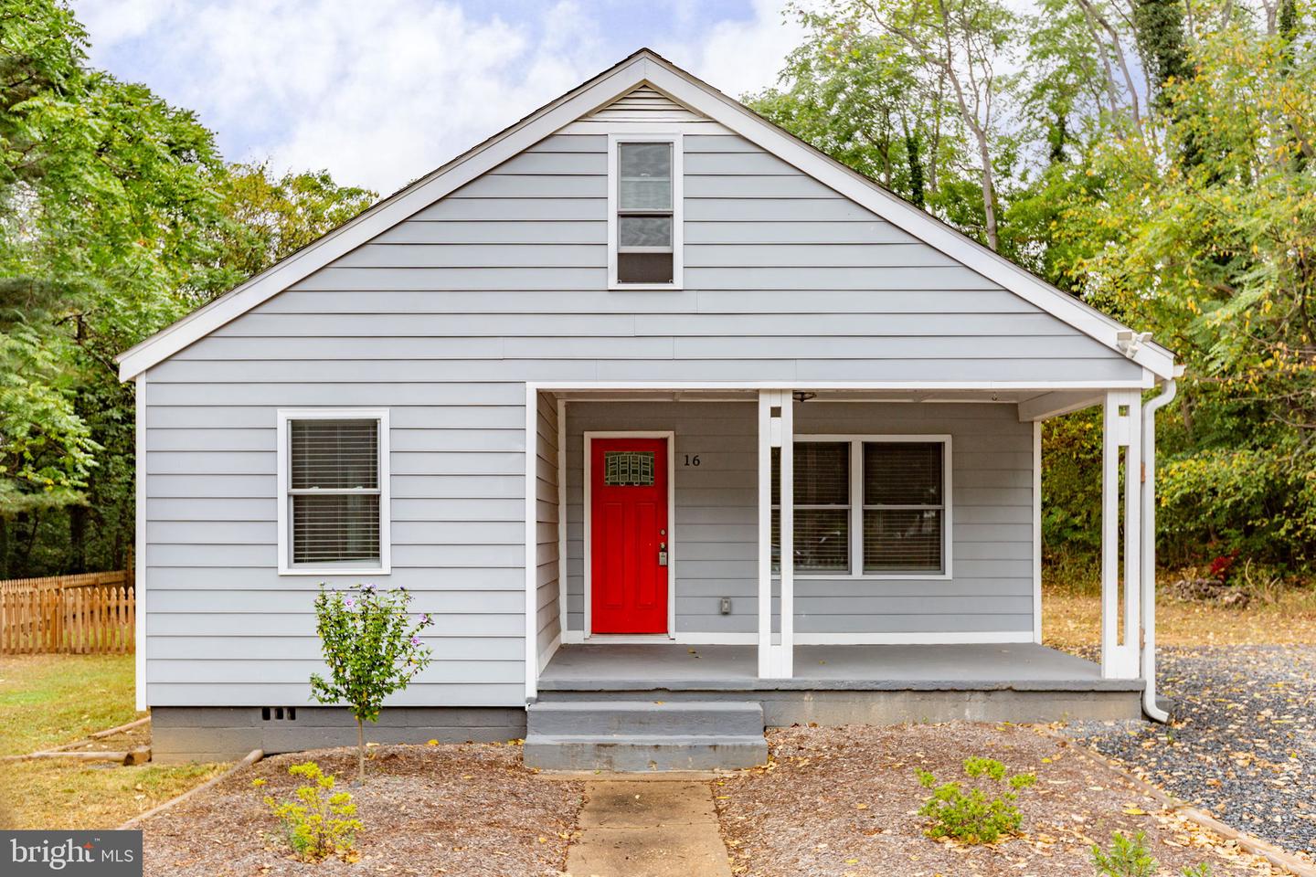 16 ENOLA RD, FREDERICKSBURG, Virginia 22405, 2 Bedrooms Bedrooms, 7 Rooms Rooms,1 BathroomBathrooms,Residential,For sale,16 ENOLA RD,VAST2042662 MLS # VAST2042662