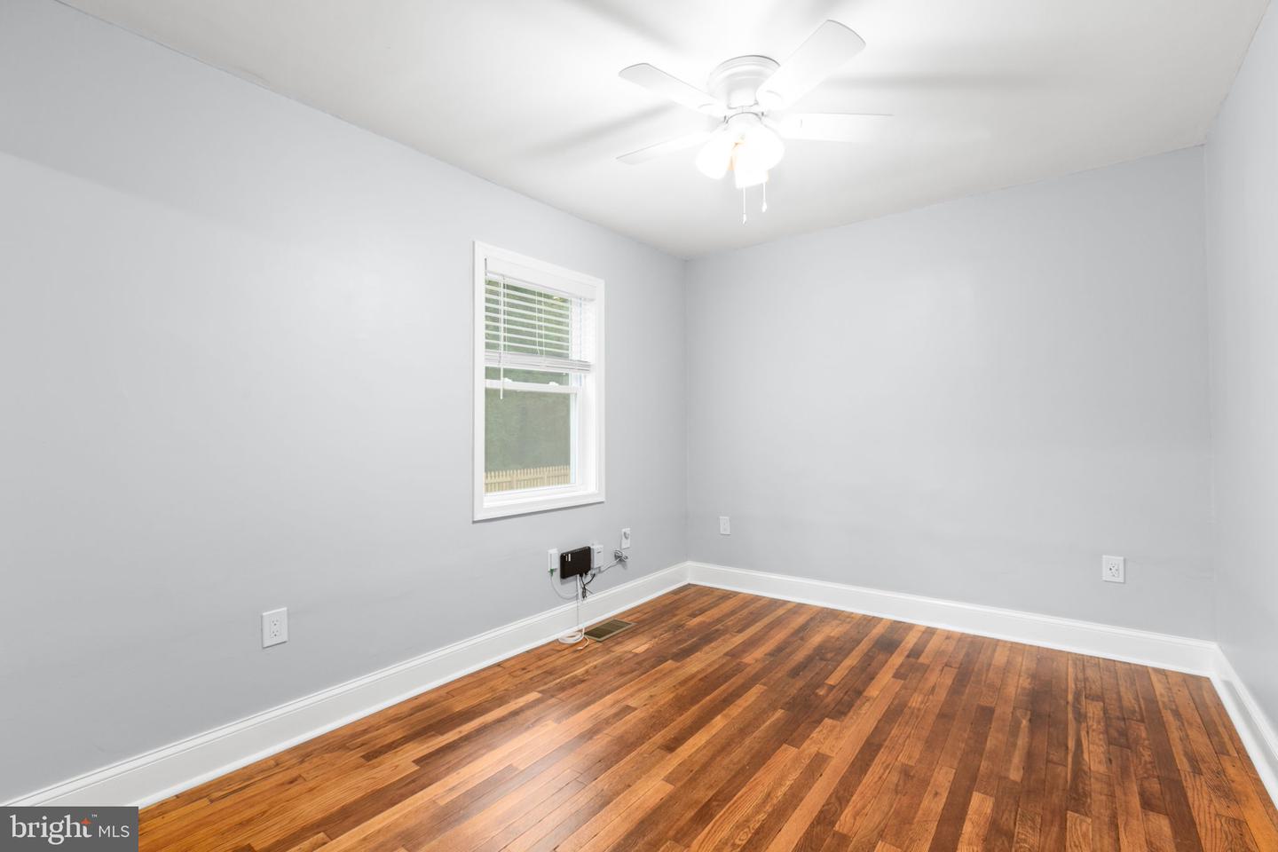 16 ENOLA RD, FREDERICKSBURG, Virginia 22405, 2 Bedrooms Bedrooms, 7 Rooms Rooms,1 BathroomBathrooms,Residential,For sale,16 ENOLA RD,VAST2042662 MLS # VAST2042662