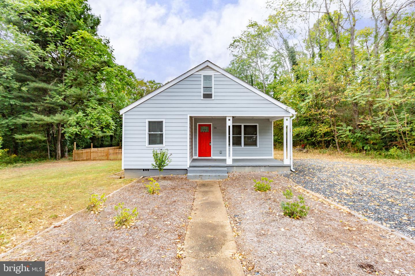 16 ENOLA RD, FREDERICKSBURG, Virginia 22405, 2 Bedrooms Bedrooms, 7 Rooms Rooms,1 BathroomBathrooms,Residential,For sale,16 ENOLA RD,VAST2042662 MLS # VAST2042662