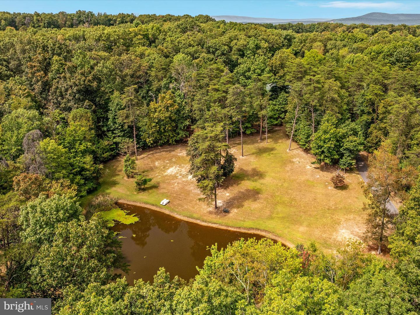 2321 CEDAR GROVE RD, WINCHESTER, Virginia 22603, 4 Bedrooms Bedrooms, ,3 BathroomsBathrooms,Residential,For sale,2321 CEDAR GROVE RD,VAFV2036792 MLS # VAFV2036792