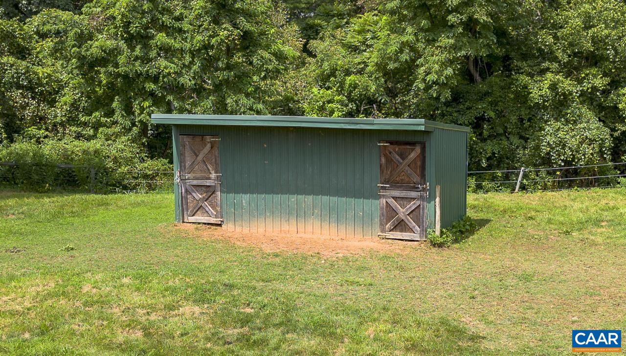 9195 SPRINGWOOD RD, BUCHANAN, Virginia 24066, 2 Bedrooms Bedrooms, ,1 BathroomBathrooms,Residential,For sale,9195 SPRINGWOOD RD,668924 MLS # 668924