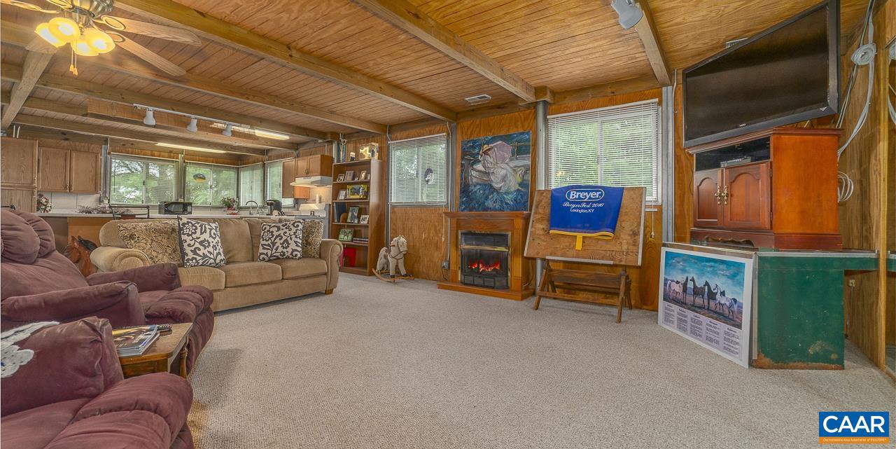 9195 SPRINGWOOD RD, BUCHANAN, Virginia 24066, 2 Bedrooms Bedrooms, ,1 BathroomBathrooms,Residential,For sale,9195 SPRINGWOOD RD,668924 MLS # 668924