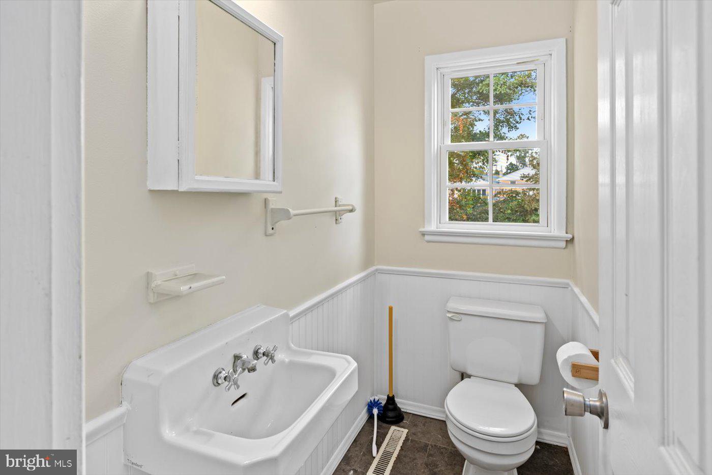 391 PIEDMONT ST, ORANGE, Virginia 22960, 3 Bedrooms Bedrooms, ,1 BathroomBathrooms,Residential,For sale,391 PIEDMONT ST,VAOR2012268 MLS # VAOR2012268