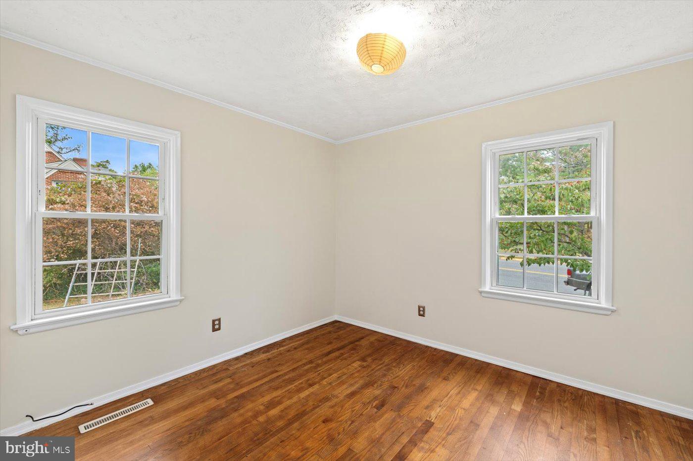 391 PIEDMONT ST, ORANGE, Virginia 22960, 3 Bedrooms Bedrooms, ,1 BathroomBathrooms,Residential,For sale,391 PIEDMONT ST,VAOR2012268 MLS # VAOR2012268