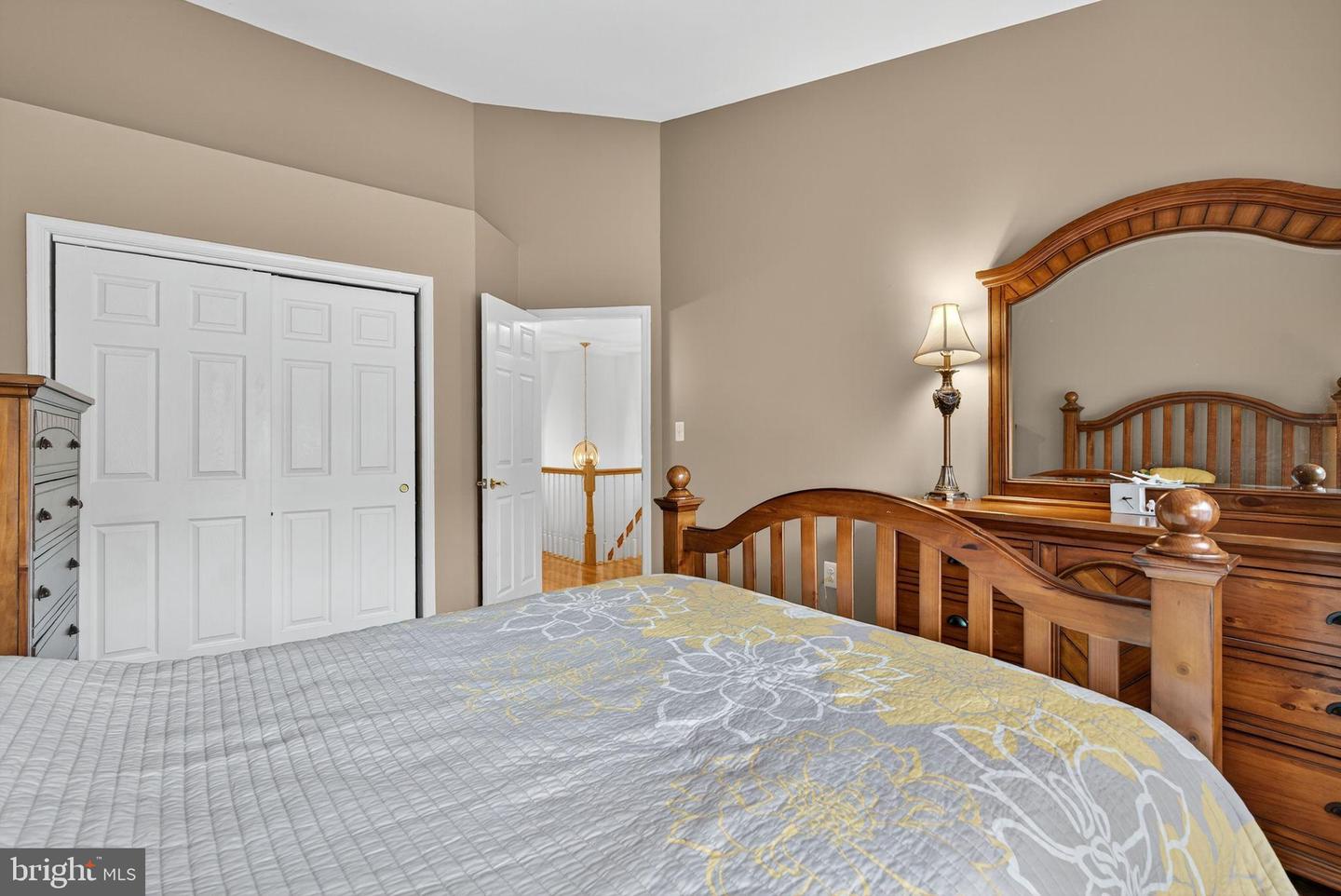 1316 PARK GARDEN LN, RESTON, Virginia 20194, 3 Bedrooms Bedrooms, 14 Rooms Rooms,3 BathroomsBathrooms,Residential,For sale,1316 PARK GARDEN LN,VAFX2267154 MLS # VAFX2267154