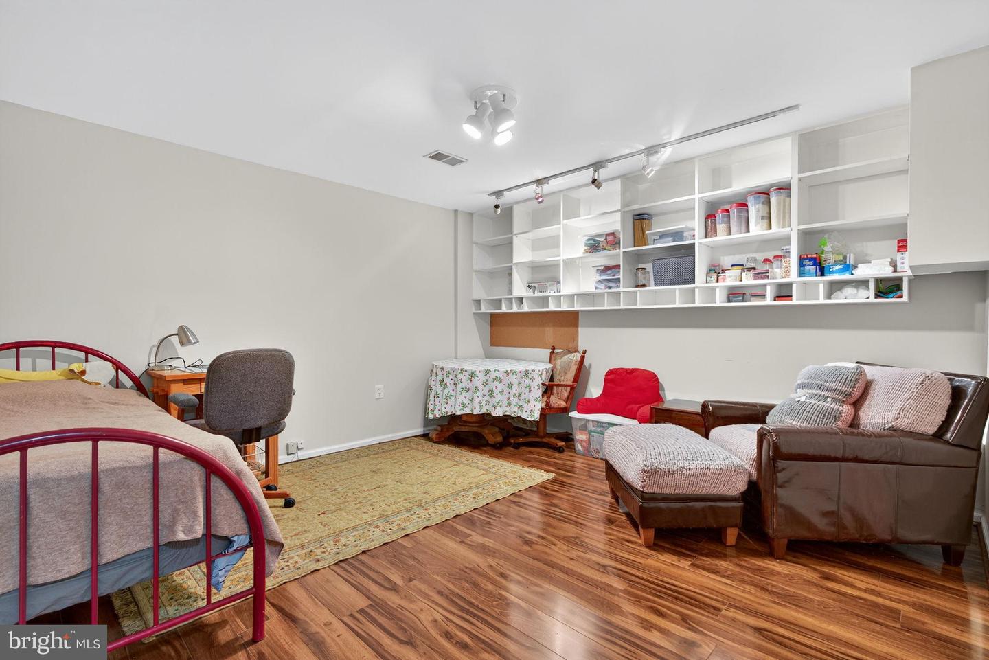 1316 PARK GARDEN LN, RESTON, Virginia 20194, 3 Bedrooms Bedrooms, 14 Rooms Rooms,3 BathroomsBathrooms,Residential,For sale,1316 PARK GARDEN LN,VAFX2267154 MLS # VAFX2267154