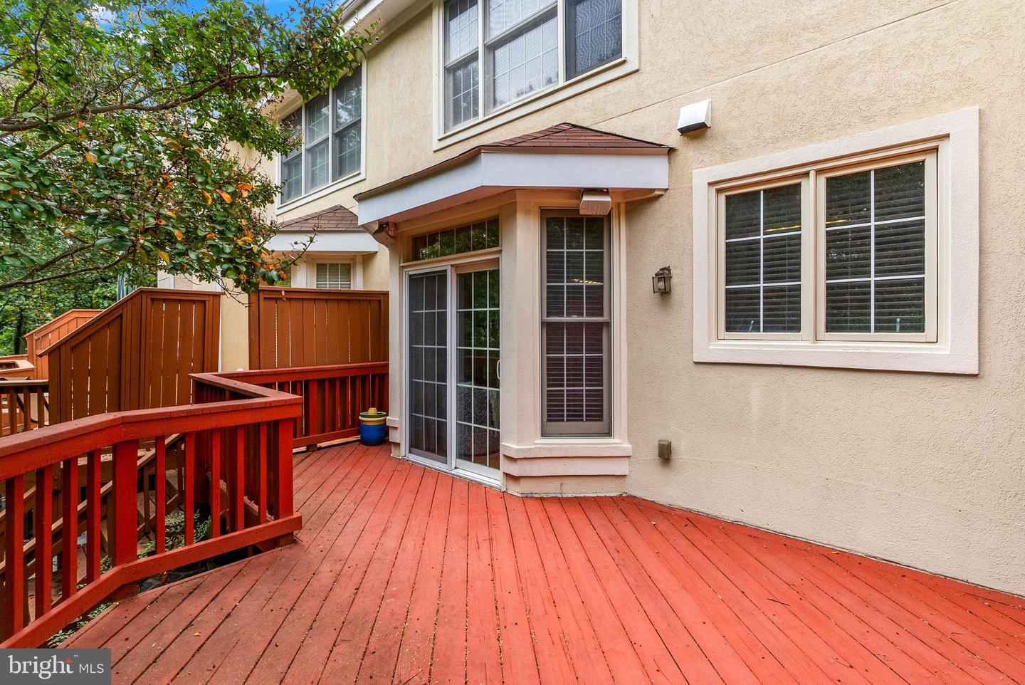 1316 PARK GARDEN LN, RESTON, Virginia 20194, 3 Bedrooms Bedrooms, 14 Rooms Rooms,3 BathroomsBathrooms,Residential,For sale,1316 PARK GARDEN LN,VAFX2267154 MLS # VAFX2267154