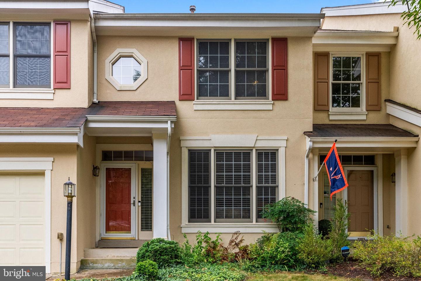 1316 PARK GARDEN LN, RESTON, Virginia 20194, 3 Bedrooms Bedrooms, 14 Rooms Rooms,3 BathroomsBathrooms,Residential,For sale,1316 PARK GARDEN LN,VAFX2267154 MLS # VAFX2267154