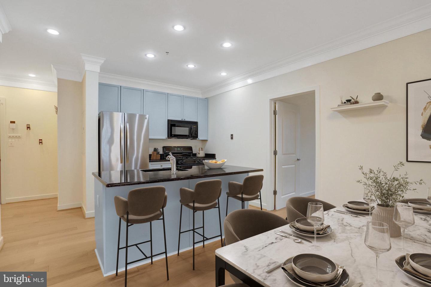 181 E REED AVE #204, ALEXANDRIA, Virginia 22305, 2 Bedrooms Bedrooms, 4 Rooms Rooms,2 BathroomsBathrooms,Residential,For sale,181 E REED AVE #204,VAAX2049640 MLS # VAAX2049640