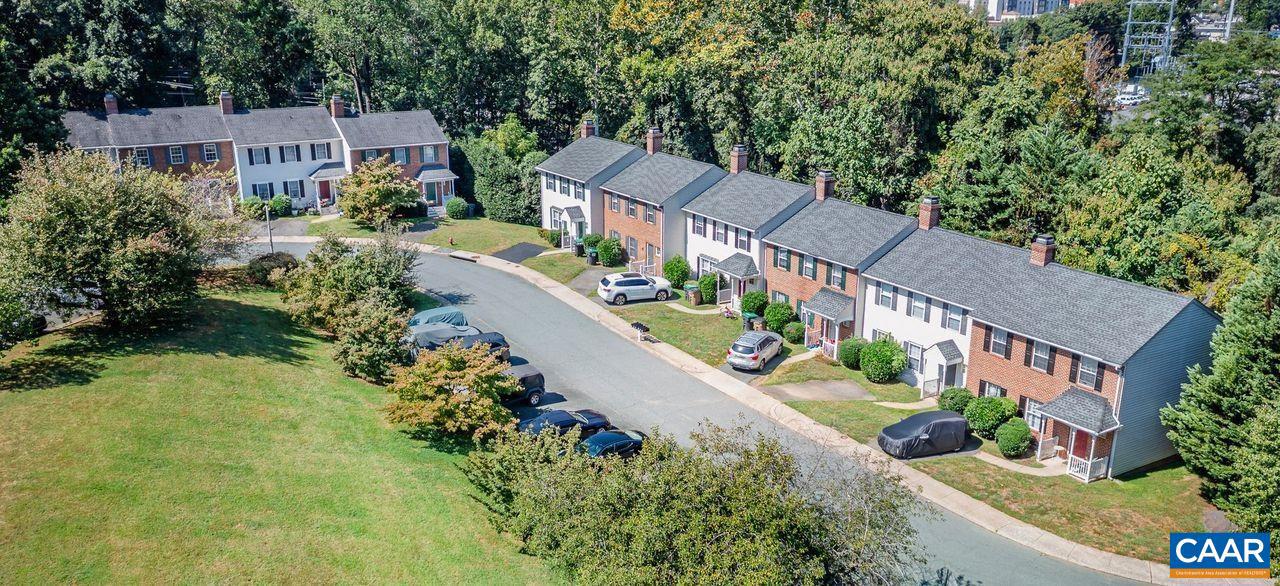 110 BRANDYWINE CT #110, CHARLOTTESVILLE, Virginia 22901, 3 Bedrooms Bedrooms, ,2 BathroomsBathrooms,Residential,For sale,110 BRANDYWINE CT #110,668943 MLS # 668943