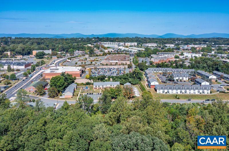 110 BRANDYWINE CT #110, CHARLOTTESVILLE, Virginia 22901, 3 Bedrooms Bedrooms, ,2 BathroomsBathrooms,Residential,For sale,110 BRANDYWINE CT #110,668943 MLS # 668943