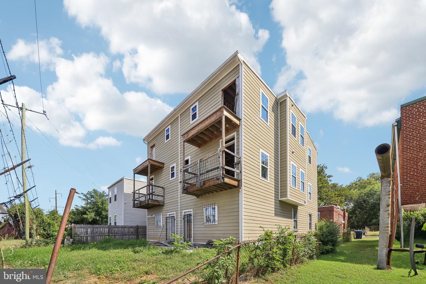 1058 44TH ST NE, WASHINGTON, District Of Columbia 20019, 4 Bedrooms Bedrooms, ,3 BathroomsBathrooms,Residential,For sale,1058 44TH ST NE,DCDC2222250 MLS # DCDC2222250