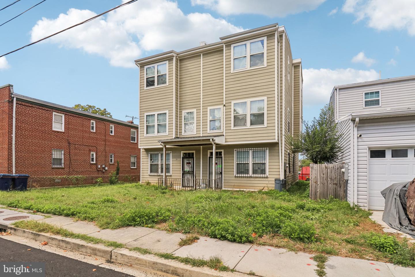 1058 44TH ST NE, WASHINGTON, District Of Columbia 20019, 4 Bedrooms Bedrooms, ,3 BathroomsBathrooms,Residential,For sale,1058 44TH ST NE,DCDC2222250 MLS # DCDC2222250