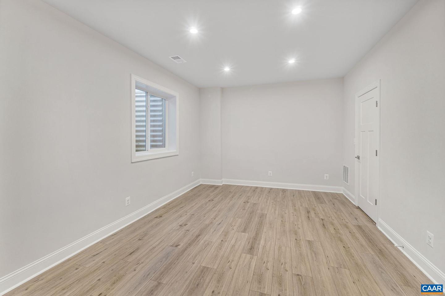 39A LINDLEY PL, CHARLOTTESVILLE, Virginia 22901, 3 Bedrooms Bedrooms, ,2 BathroomsBathrooms,Residential,For sale,39A LINDLEY PL,668949 MLS # 668949