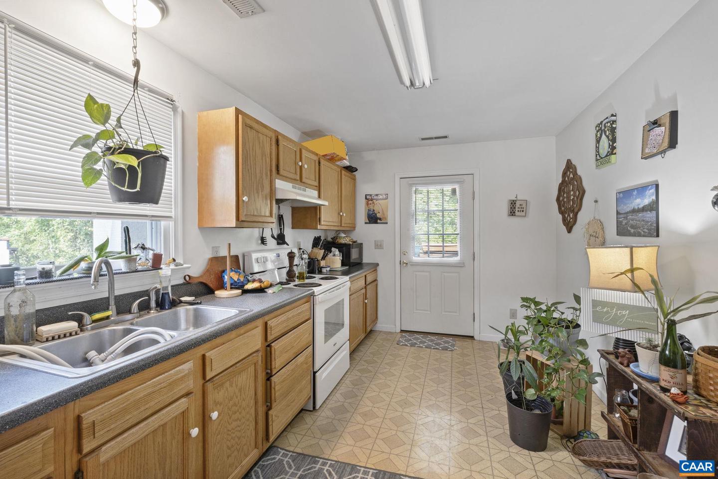 485 VALLEY ST, SCOTTSVILLE, Virginia 24590, 2 Bedrooms Bedrooms, ,2 BathroomsBathrooms,Residential,For sale,485 VALLEY ST,668956 MLS # 668956