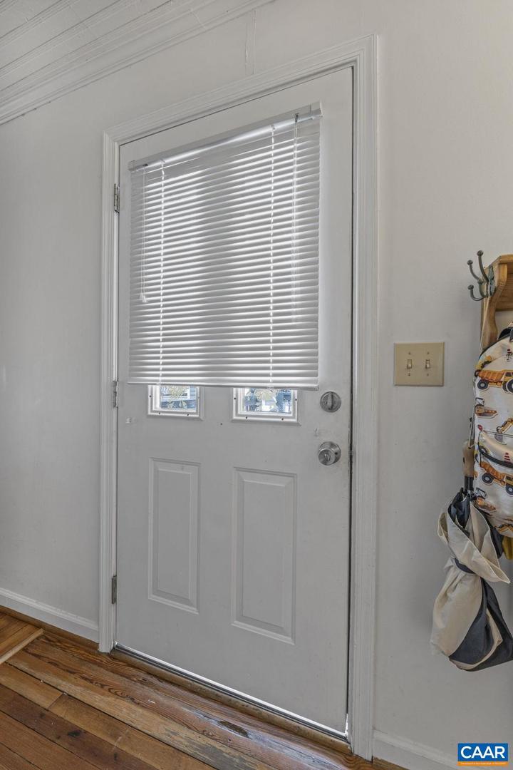 485 VALLEY ST, SCOTTSVILLE, Virginia 24590, 2 Bedrooms Bedrooms, ,2 BathroomsBathrooms,Residential,For sale,485 VALLEY ST,668956 MLS # 668956