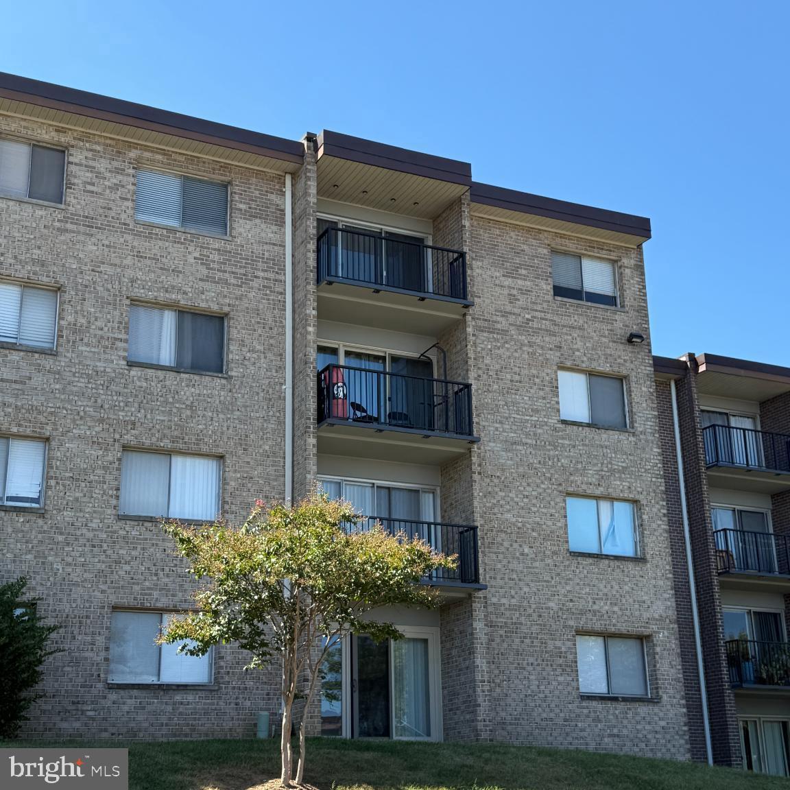 1602 RENATE DR #302, WOODBRIDGE, Virginia 22192, 1 Bedroom Bedrooms, 9 Rooms Rooms,1 BathroomBathrooms,Residential,For sale,1602 RENATE DR #302,VAPW2103994 MLS # VAPW2103994