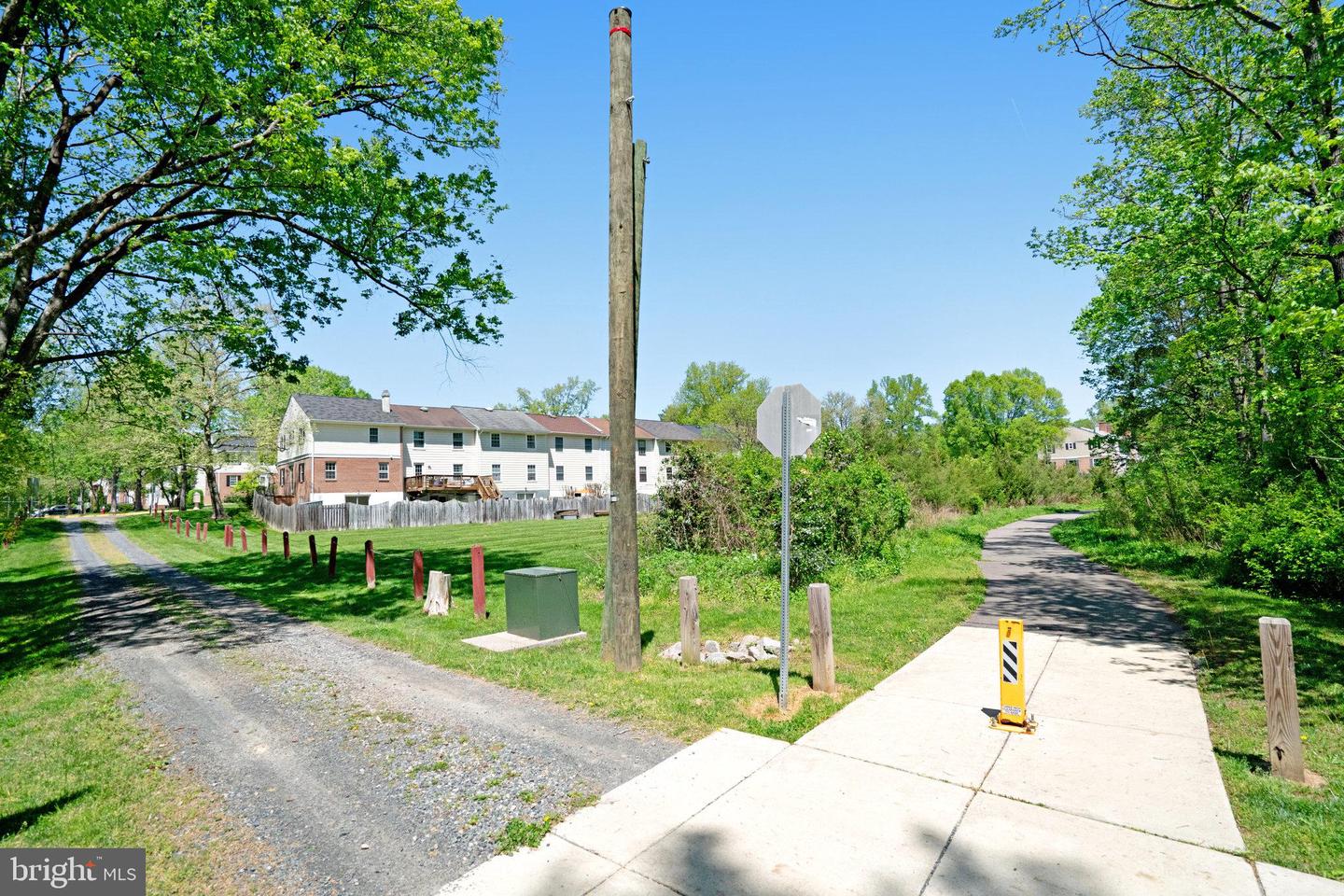 9239 SAND CREEK CT, BURKE, Virginia 22015, 3 Bedrooms Bedrooms, ,3 BathroomsBathrooms,Residential,For sale,9239 SAND CREEK CT,VAFX2267228 MLS # VAFX2267228