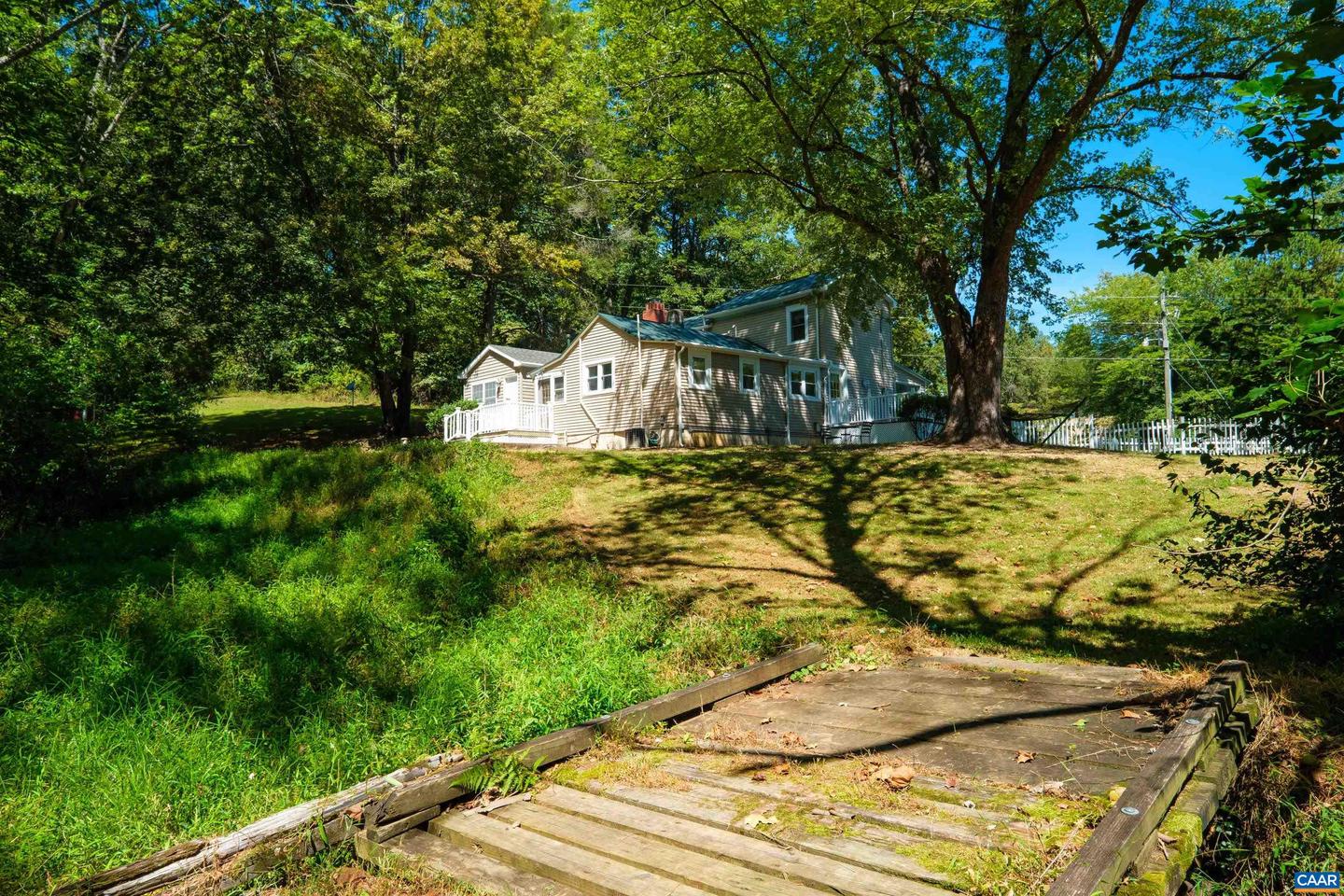 299 SUNRISE DR, AFTON, Virginia 22920, 4 Bedrooms Bedrooms, ,3 BathroomsBathrooms,Residential,For sale,299 SUNRISE DR,668974 MLS # 668974
