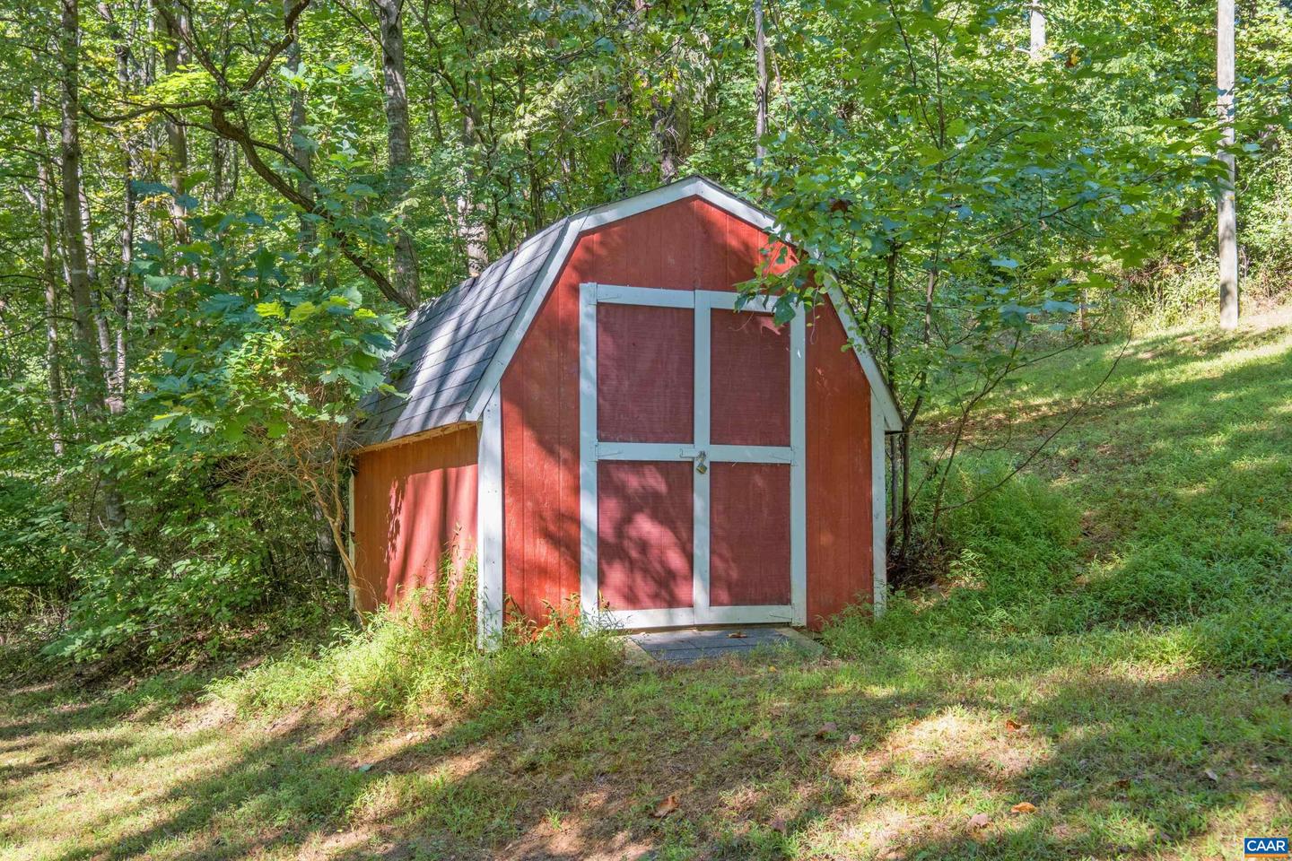 299 SUNRISE DR, AFTON, Virginia 22920, 4 Bedrooms Bedrooms, ,3 BathroomsBathrooms,Residential,For sale,299 SUNRISE DR,668974 MLS # 668974