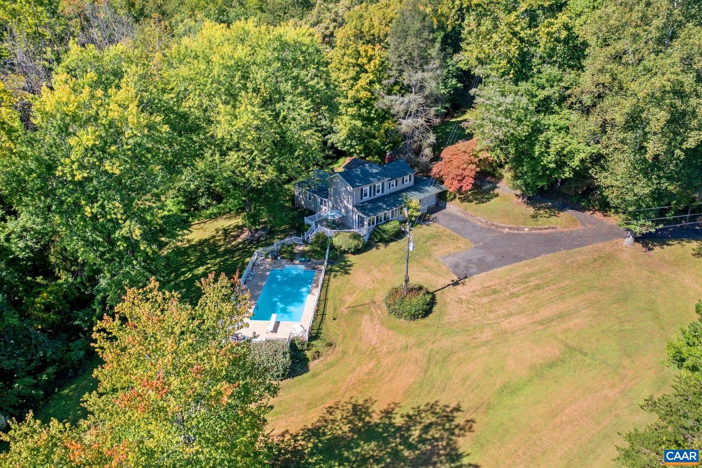 299 SUNRISE DR, AFTON, Virginia 22920, 4 Bedrooms Bedrooms, ,3 BathroomsBathrooms,Residential,For sale,299 SUNRISE DR,668974 MLS # 668974