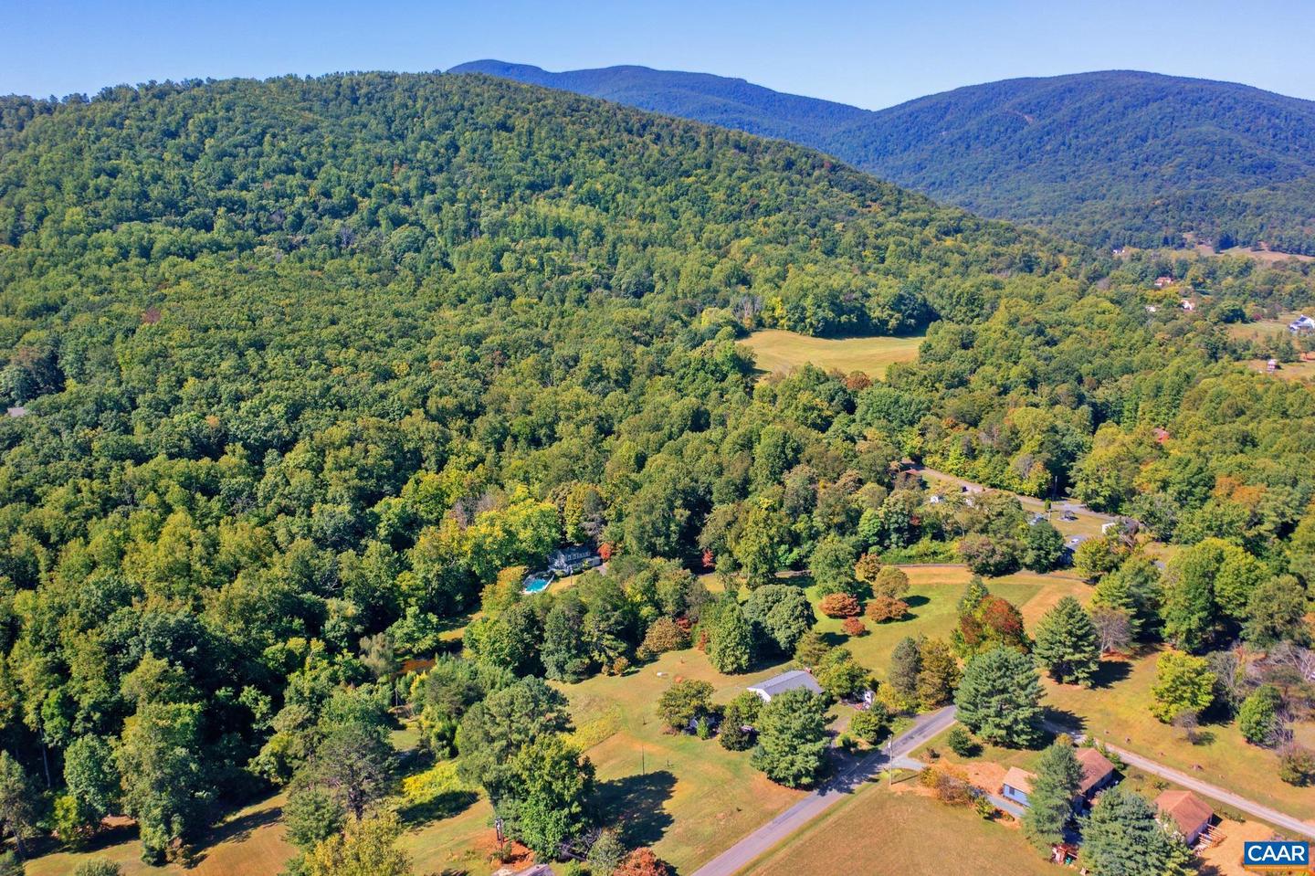 299 SUNRISE DR, AFTON, Virginia 22920, 4 Bedrooms Bedrooms, ,3 BathroomsBathrooms,Residential,For sale,299 SUNRISE DR,668974 MLS # 668974