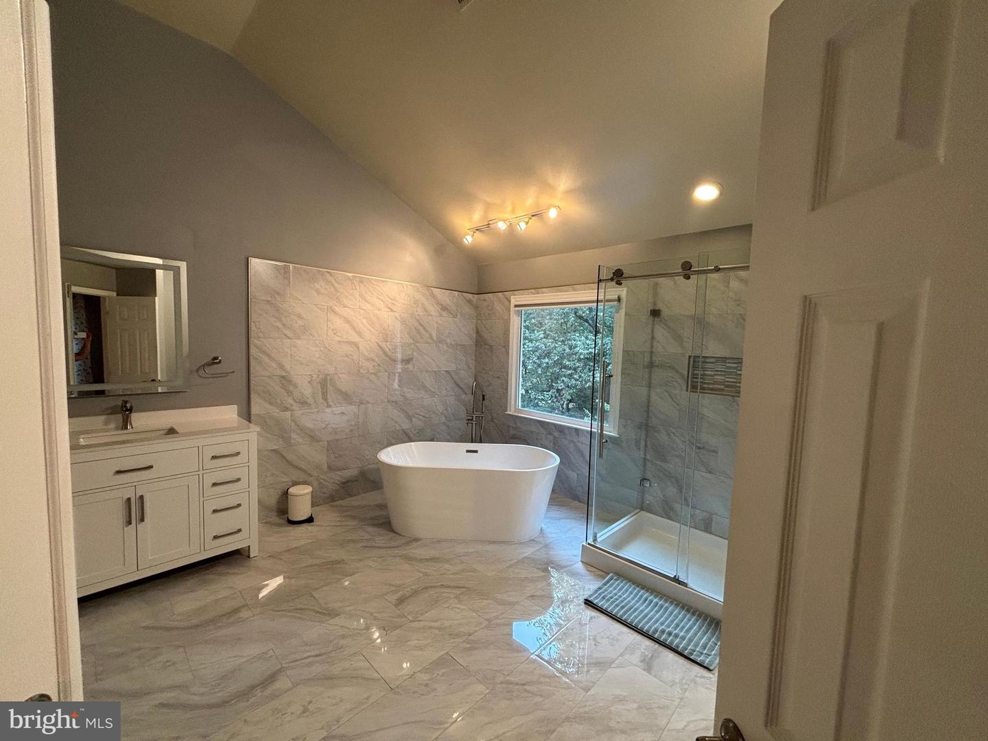 2969 MOTHER WELL CT, HERNDON, Virginia 20171, 5 Bedrooms Bedrooms, ,3 BathroomsBathrooms,Residential,For sale,2969 MOTHER WELL CT,VAFX2267284 MLS # VAFX2267284