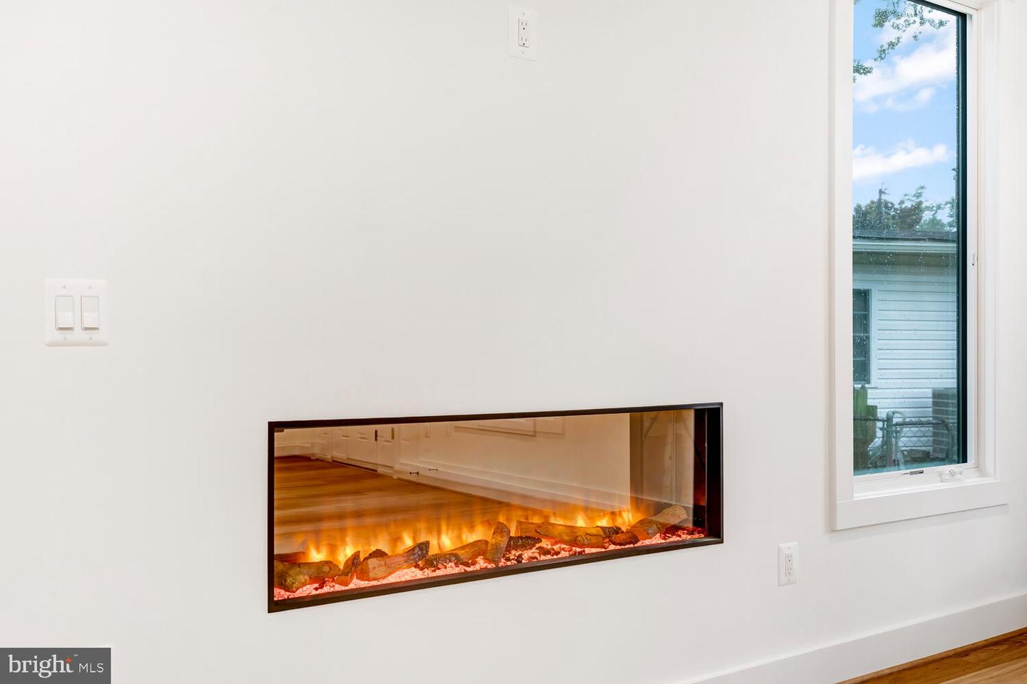 13711 JOYCE RD, WOODBRIDGE, Virginia 22191, 3 Bedrooms Bedrooms, ,3 BathroomsBathrooms,Residential,For sale,13711 JOYCE RD,VAPW2096042 MLS # VAPW2096042