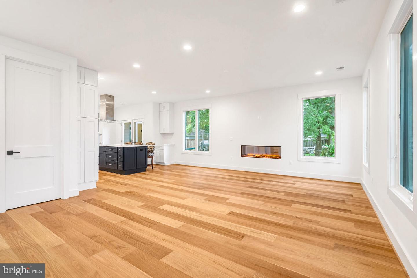 13711 JOYCE RD, WOODBRIDGE, Virginia 22191, 3 Bedrooms Bedrooms, ,3 BathroomsBathrooms,Residential,For sale,13711 JOYCE RD,VAPW2096042 MLS # VAPW2096042