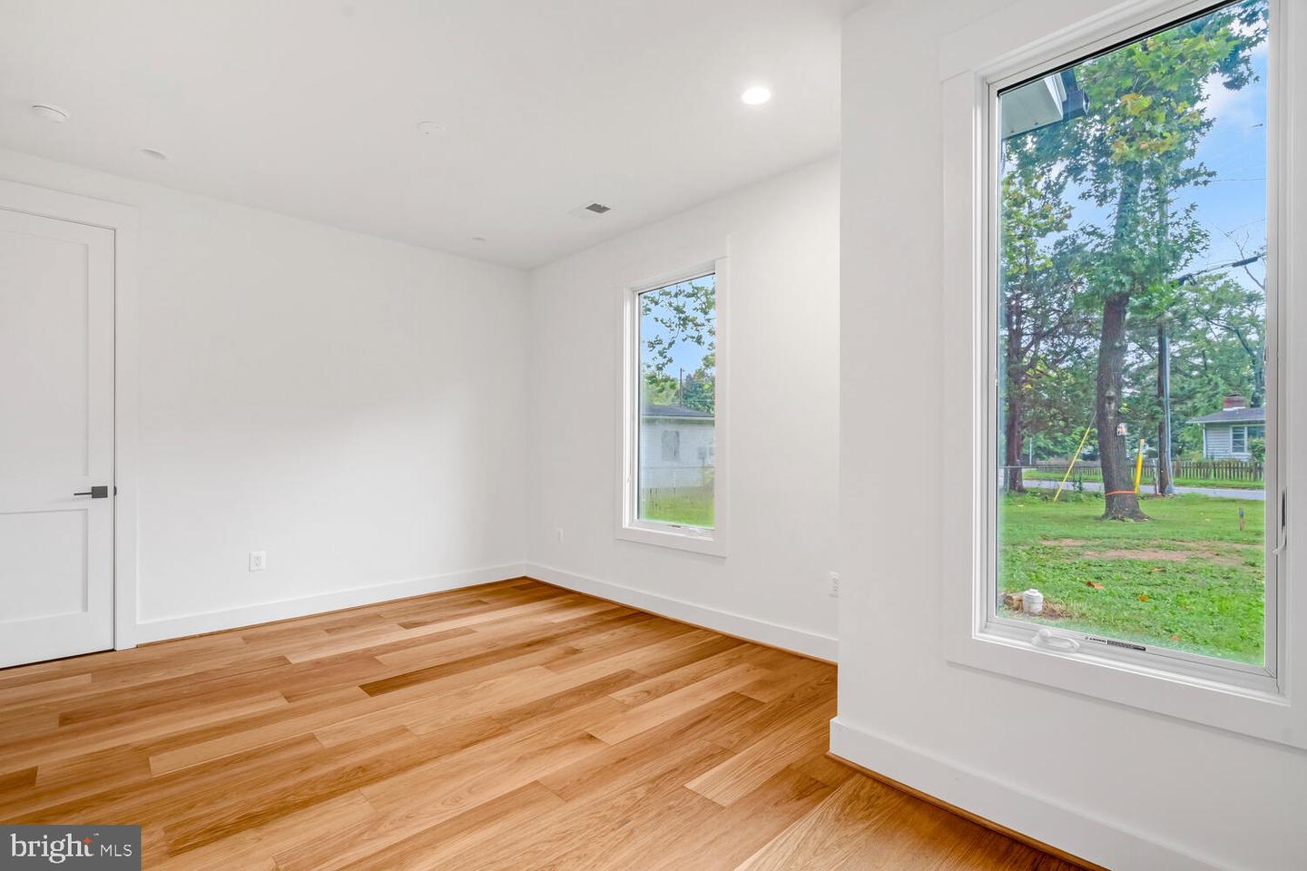 13711 JOYCE RD, WOODBRIDGE, Virginia 22191, 3 Bedrooms Bedrooms, ,3 BathroomsBathrooms,Residential,For sale,13711 JOYCE RD,VAPW2096042 MLS # VAPW2096042