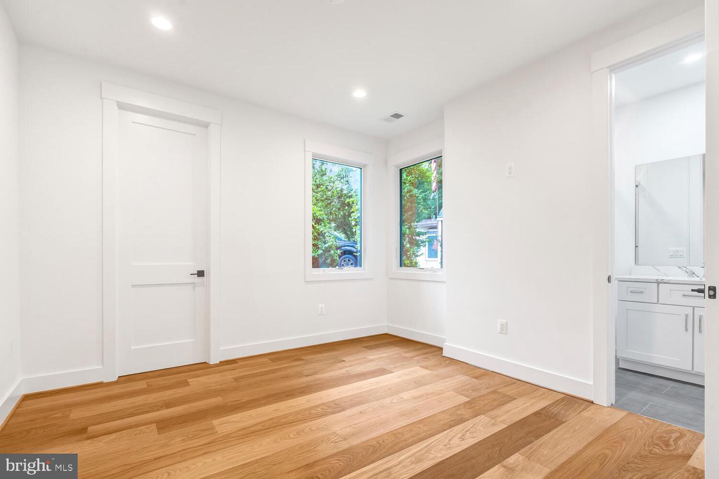 13711 JOYCE RD, WOODBRIDGE, Virginia 22191, 3 Bedrooms Bedrooms, ,3 BathroomsBathrooms,Residential,For sale,13711 JOYCE RD,VAPW2096042 MLS # VAPW2096042