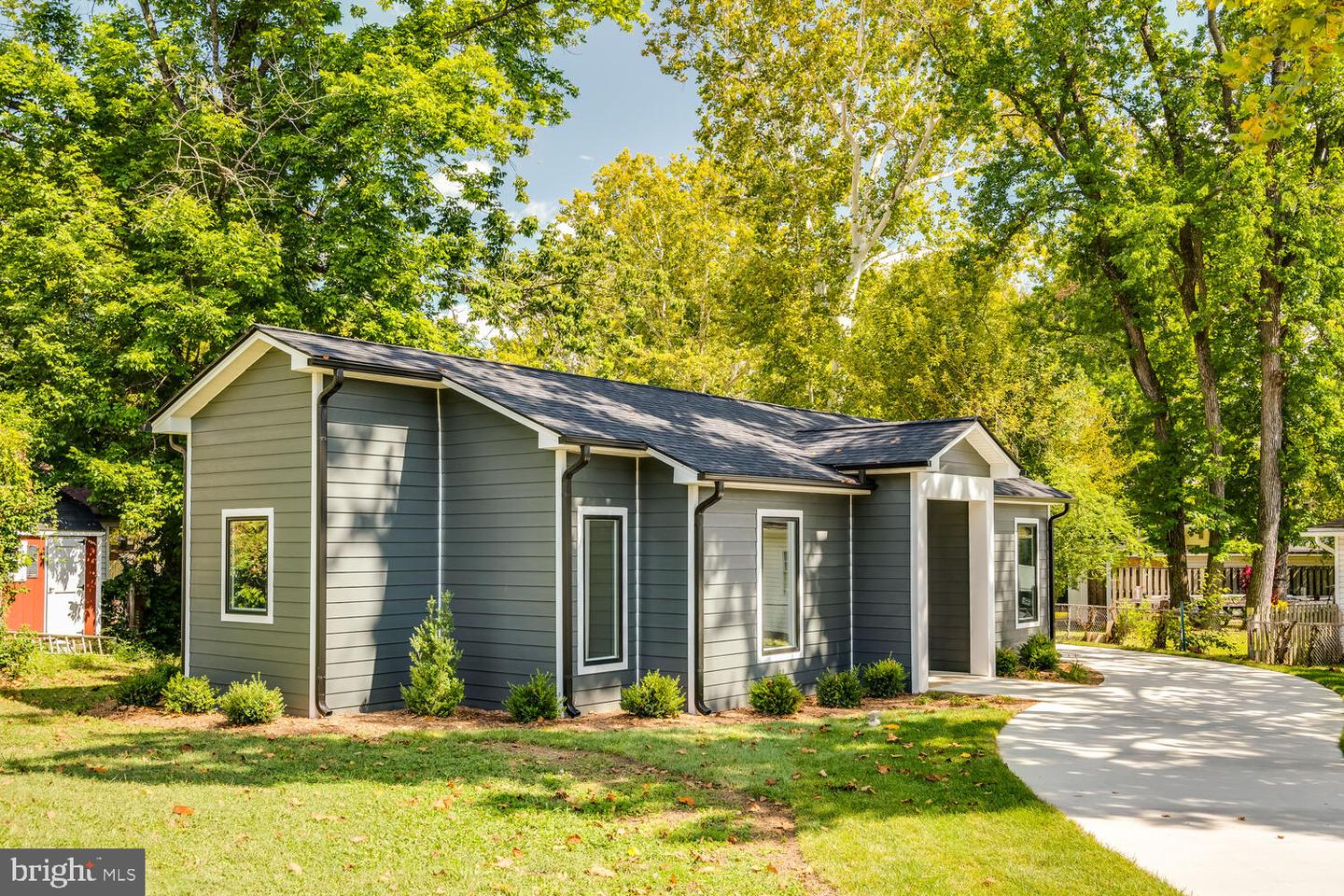 13711 JOYCE RD, WOODBRIDGE, Virginia 22191, 3 Bedrooms Bedrooms, ,3 BathroomsBathrooms,Residential,For sale,13711 JOYCE RD,VAPW2096042 MLS # VAPW2096042