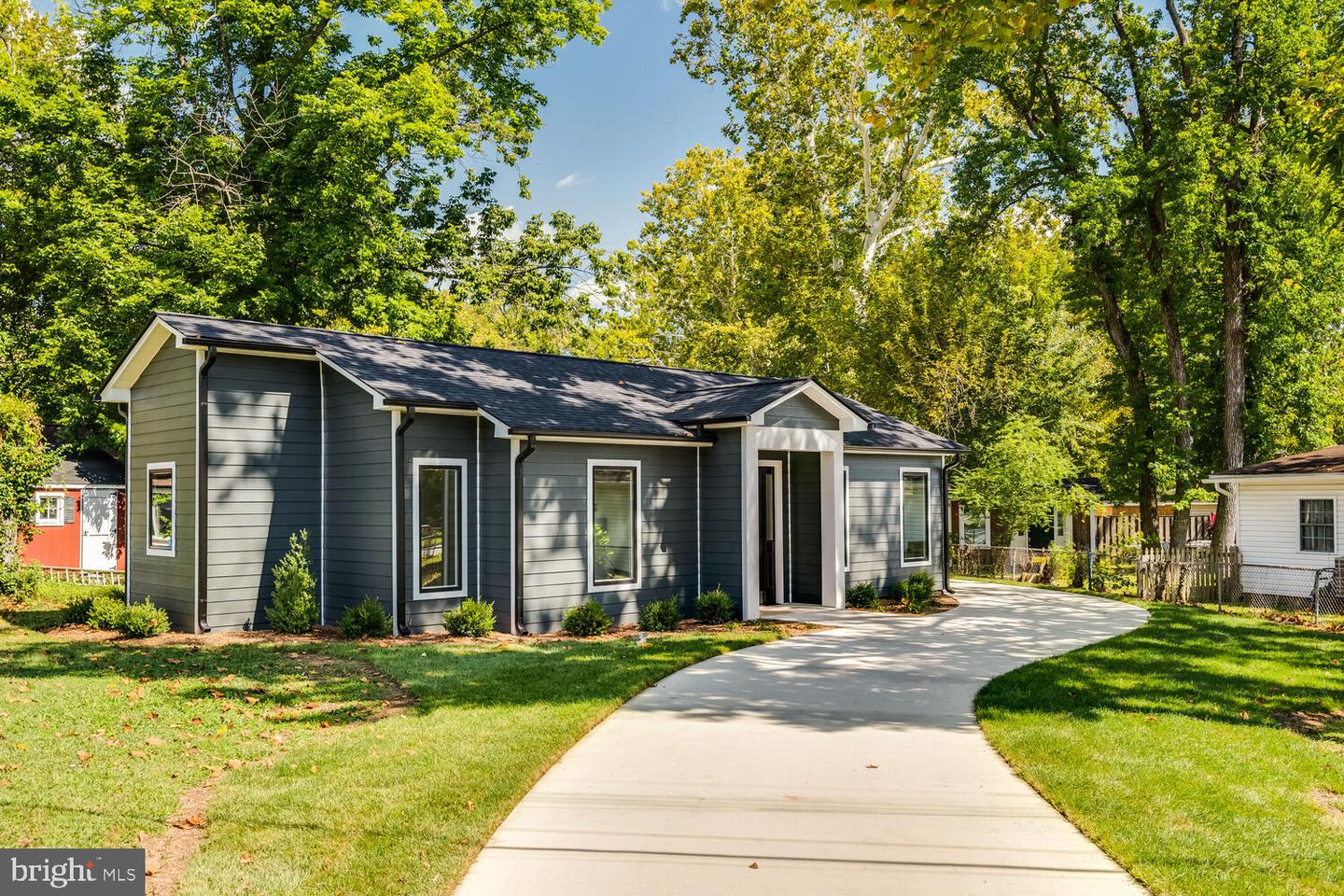 13711 JOYCE RD, WOODBRIDGE, Virginia 22191, 3 Bedrooms Bedrooms, ,3 BathroomsBathrooms,Residential,For sale,13711 JOYCE RD,VAPW2096042 MLS # VAPW2096042