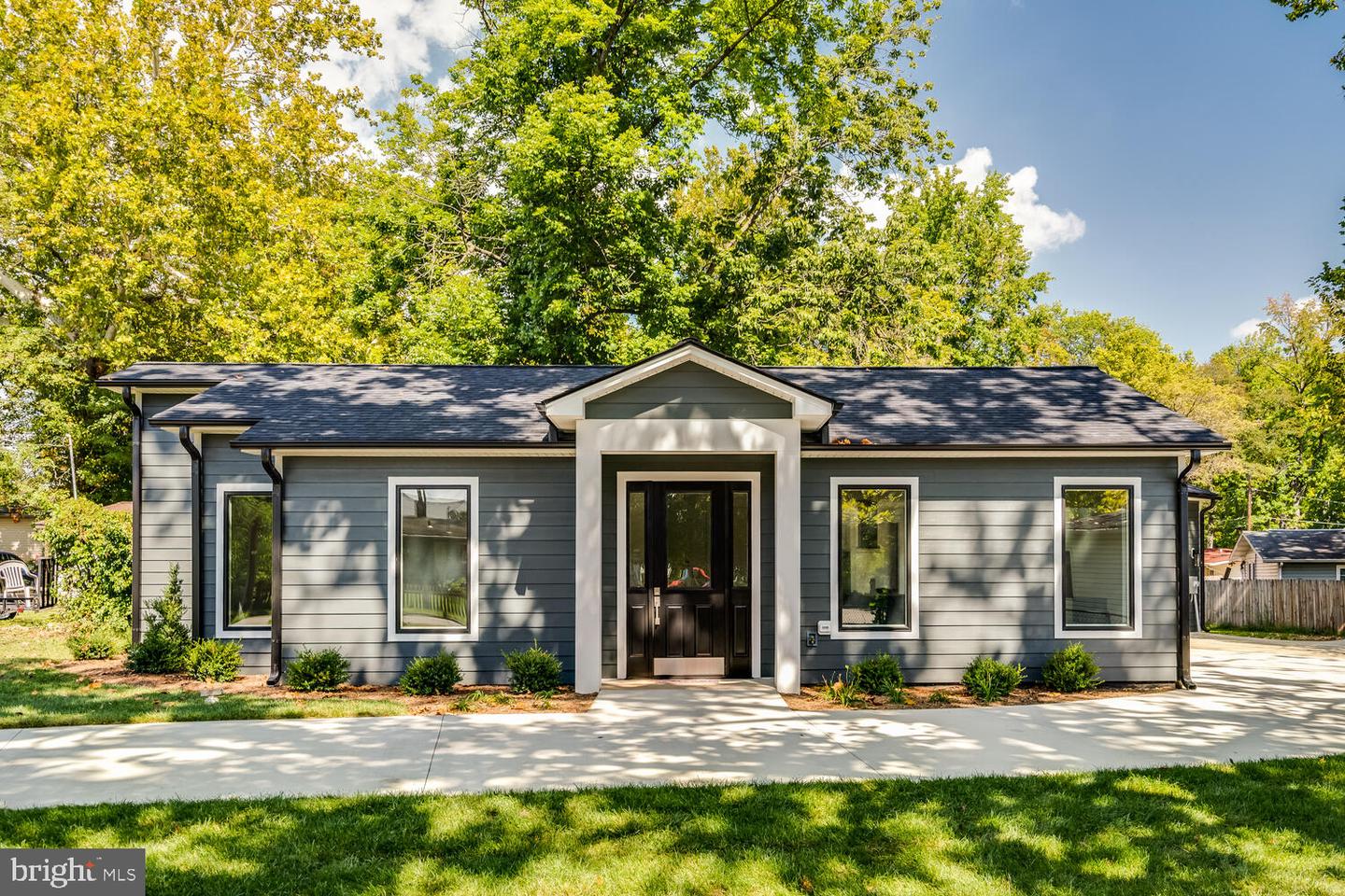 13711 JOYCE RD, WOODBRIDGE, Virginia 22191, 3 Bedrooms Bedrooms, ,3 BathroomsBathrooms,Residential,For sale,13711 JOYCE RD,VAPW2096042 MLS # VAPW2096042