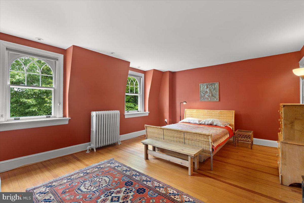 2816 27TH ST NW, WASHINGTON, District Of Columbia 20008, 4 Bedrooms Bedrooms, ,3 BathroomsBathrooms,Residential,For sale,2816 27TH ST NW,DCDC2207582 MLS # DCDC2207582