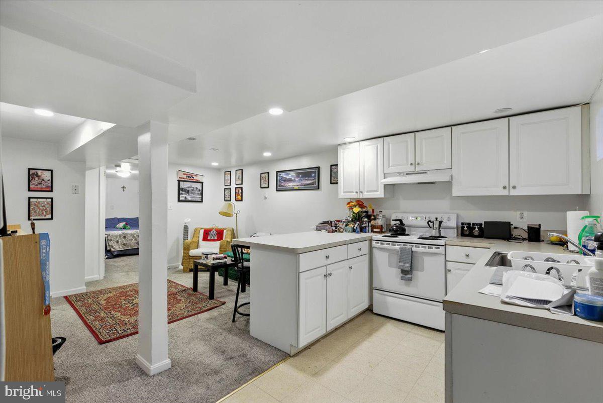 2816 27TH ST NW, WASHINGTON, District Of Columbia 20008, 4 Bedrooms Bedrooms, ,3 BathroomsBathrooms,Residential,For sale,2816 27TH ST NW,DCDC2207582 MLS # DCDC2207582