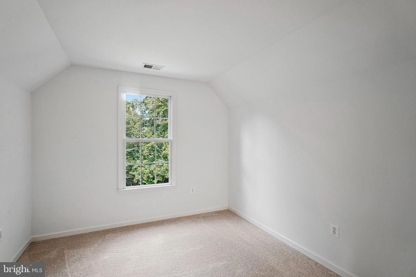 11021 WINDING BROOK CT, MANASSAS, Virginia 20111, 4 Bedrooms Bedrooms, ,2 BathroomsBathrooms,Residential,For sale,11021 WINDING BROOK CT,VAPW2100814 MLS # VAPW2100814