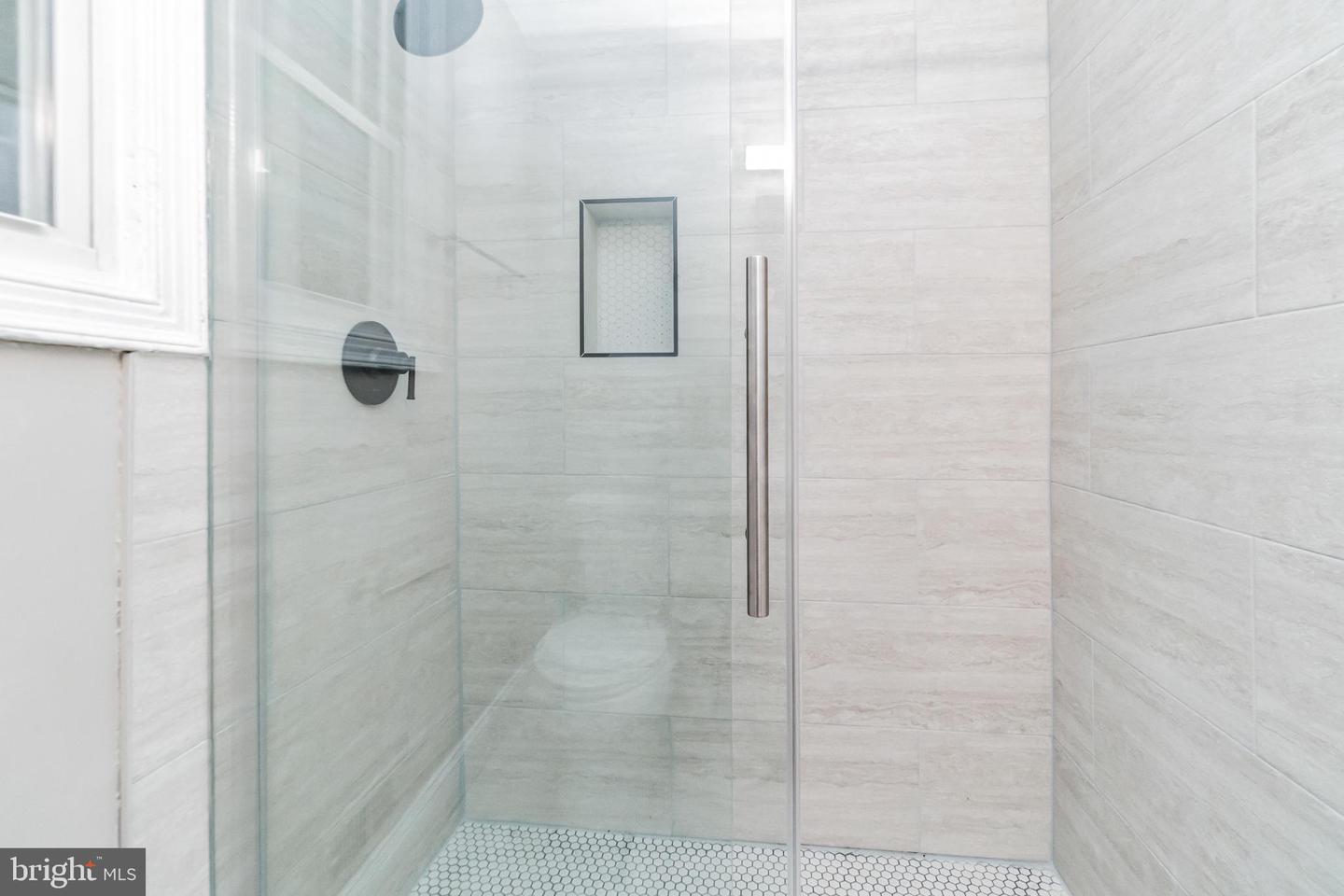 1515 1ST ST SW, WASHINGTON, District Of Columbia 20024, 3 Bedrooms Bedrooms, ,2 BathroomsBathrooms,Residential,For sale,1515 1ST ST SW,DCDC2214208 MLS # DCDC2214208