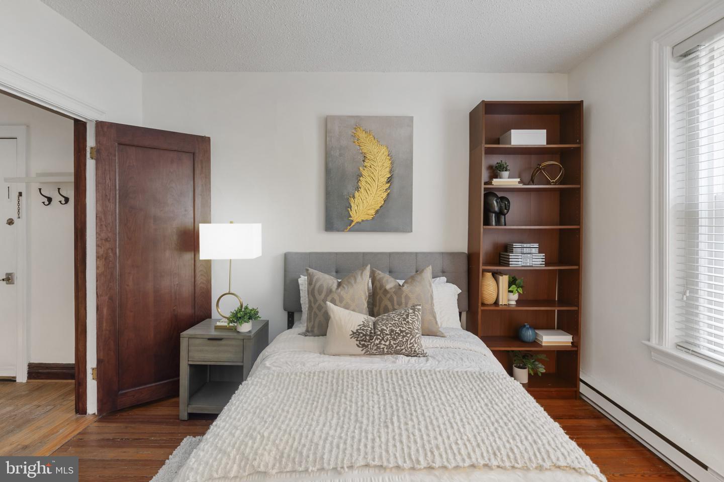 1332 15TH ST NW #2, WASHINGTON, District Of Columbia 20005, 2 Bedrooms Bedrooms, ,1 BathroomBathrooms,Residential,For sale,1332 15TH ST NW #2,DCDC2215152 MLS # DCDC2215152