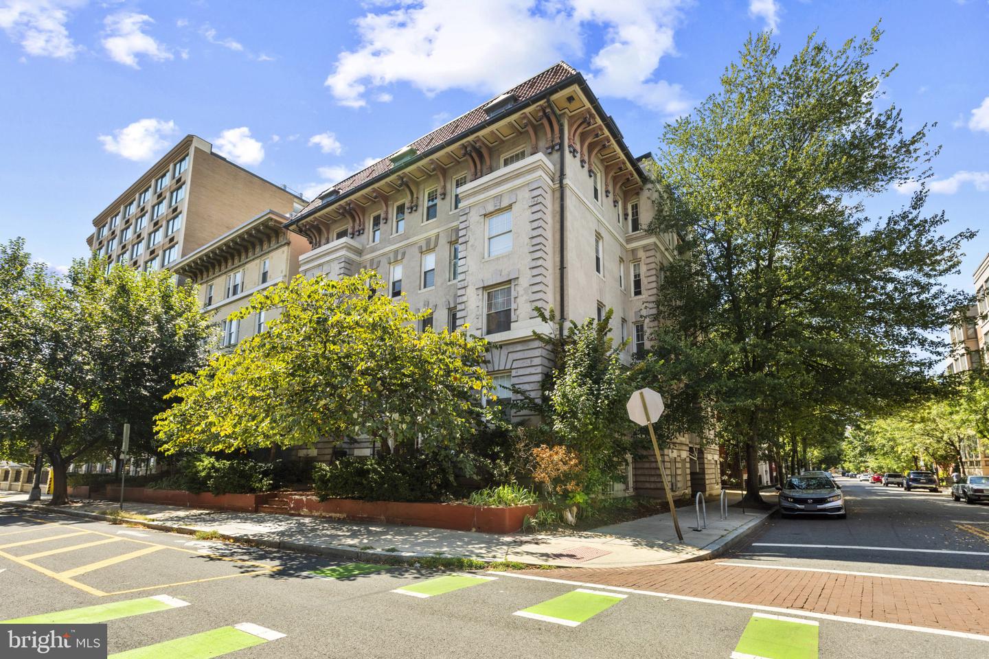 1332 15TH ST NW #2, WASHINGTON, District Of Columbia 20005, 2 Bedrooms Bedrooms, ,1 BathroomBathrooms,Residential,For sale,1332 15TH ST NW #2,DCDC2215152 MLS # DCDC2215152