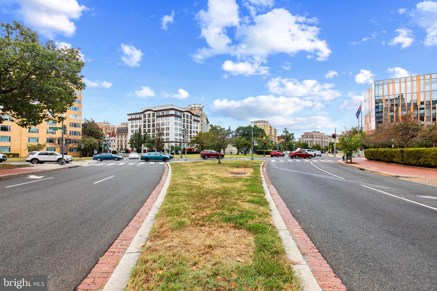1332 15TH ST NW #2, WASHINGTON, District Of Columbia 20005, 2 Bedrooms Bedrooms, ,1 BathroomBathrooms,Residential,For sale,1332 15TH ST NW #2,DCDC2215152 MLS # DCDC2215152