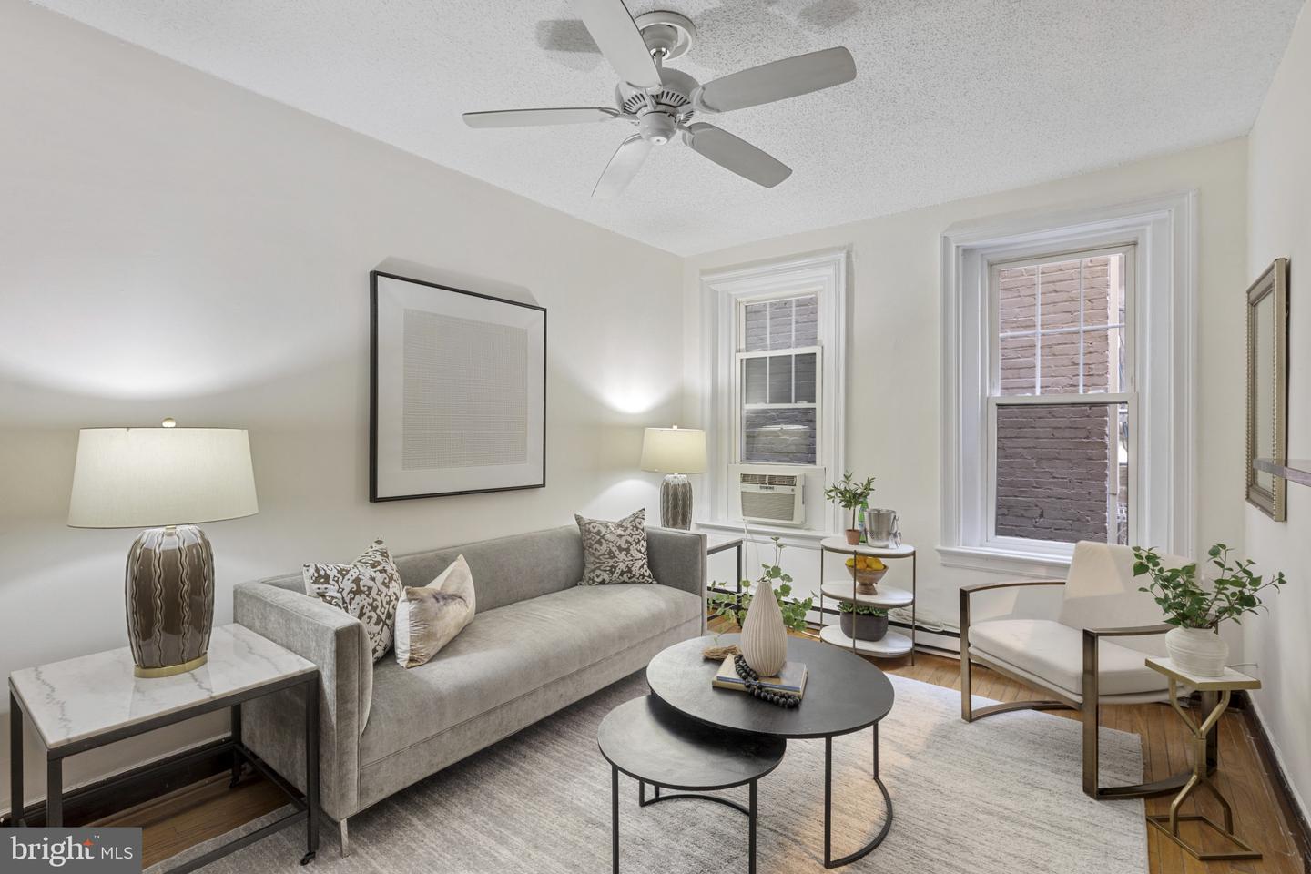 1332 15TH ST NW #2, WASHINGTON, District Of Columbia 20005, 2 Bedrooms Bedrooms, ,1 BathroomBathrooms,Residential,For sale,1332 15TH ST NW #2,DCDC2215152 MLS # DCDC2215152