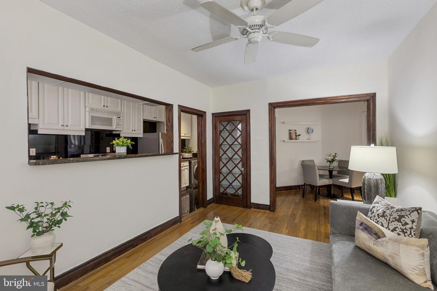 1332 15TH ST NW #2, WASHINGTON, District Of Columbia 20005, 2 Bedrooms Bedrooms, ,1 BathroomBathrooms,Residential,For sale,1332 15TH ST NW #2,DCDC2215152 MLS # DCDC2215152