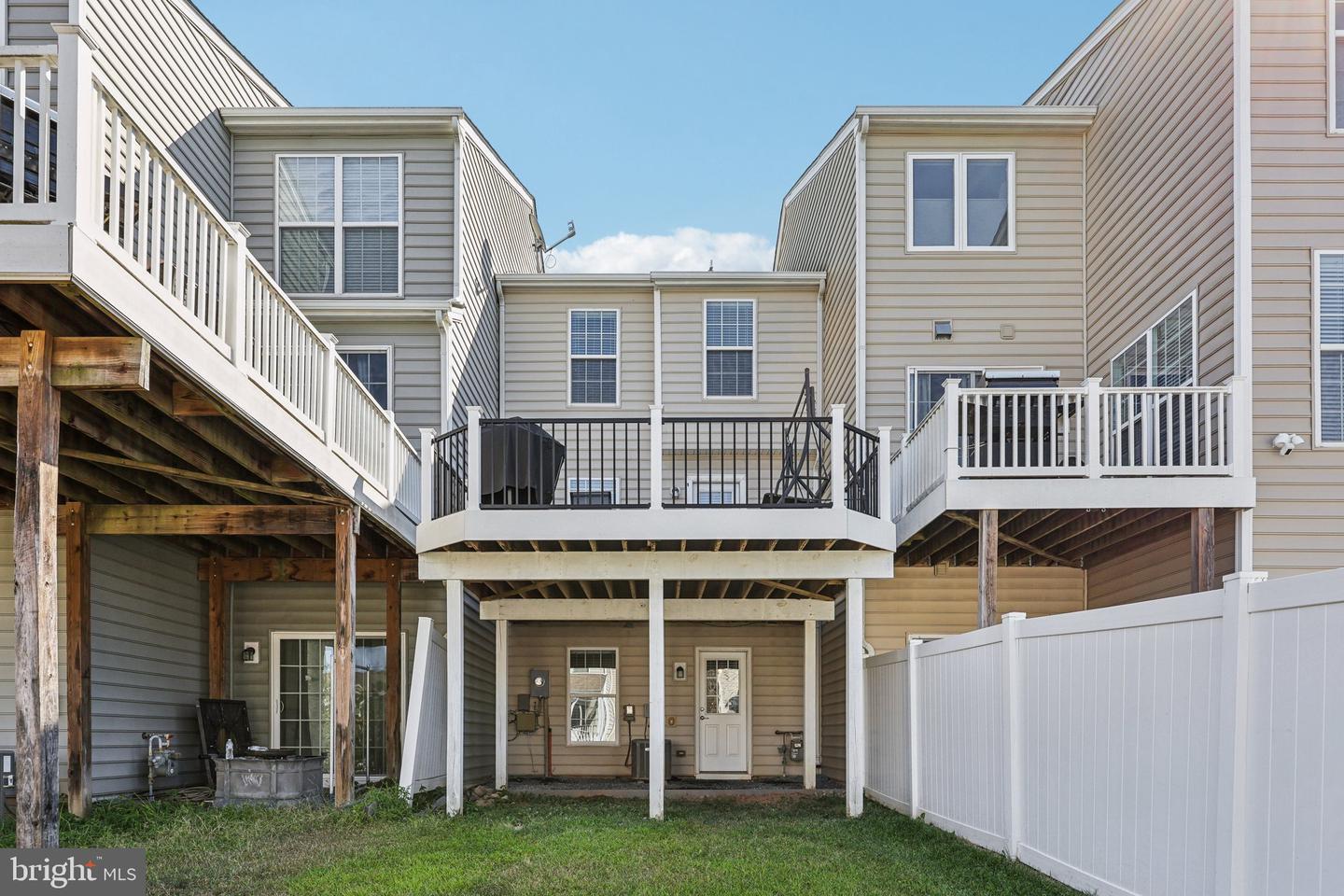 22273 RAMPSBECK TER, ASHBURN, Virginia 20148, 3 Bedrooms Bedrooms, ,1 BathroomBathrooms,Residential,For sale,22273 RAMPSBECK TER,VALO2105534 MLS # VALO2105534