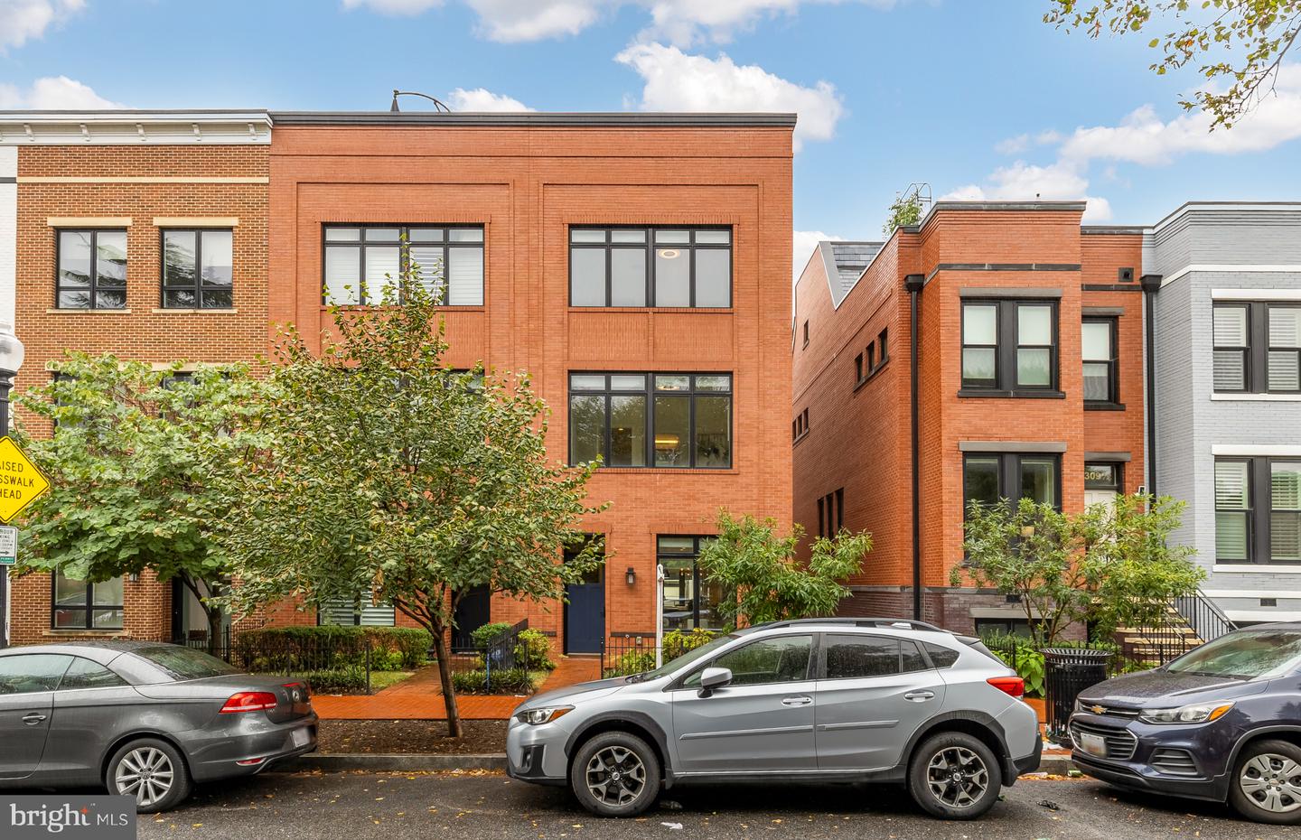 1311 D ST SE, WASHINGTON, District Of Columbia 20003, 4 Bedrooms Bedrooms, ,4 BathroomsBathrooms,Residential,For sale,1311 D ST SE,DCDC2217242 MLS # DCDC2217242