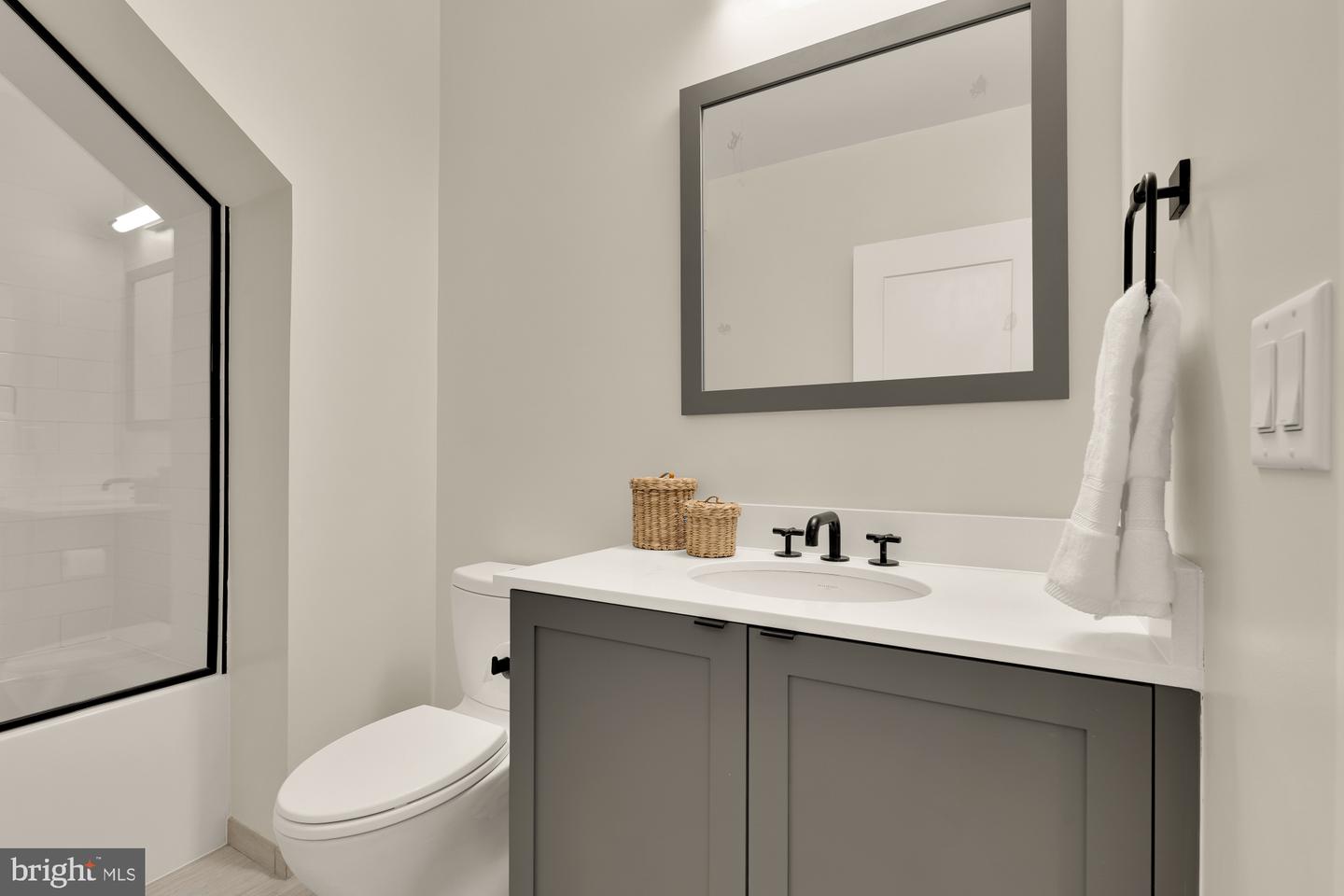 1311 D ST SE, WASHINGTON, District Of Columbia 20003, 4 Bedrooms Bedrooms, ,4 BathroomsBathrooms,Residential,For sale,1311 D ST SE,DCDC2217242 MLS # DCDC2217242