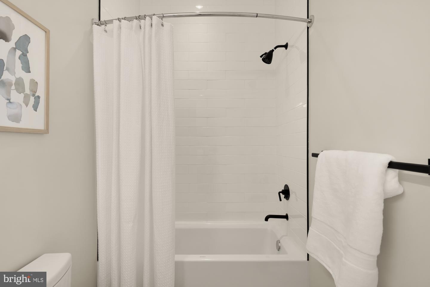 1311 D ST SE, WASHINGTON, District Of Columbia 20003, 4 Bedrooms Bedrooms, ,4 BathroomsBathrooms,Residential,For sale,1311 D ST SE,DCDC2217242 MLS # DCDC2217242