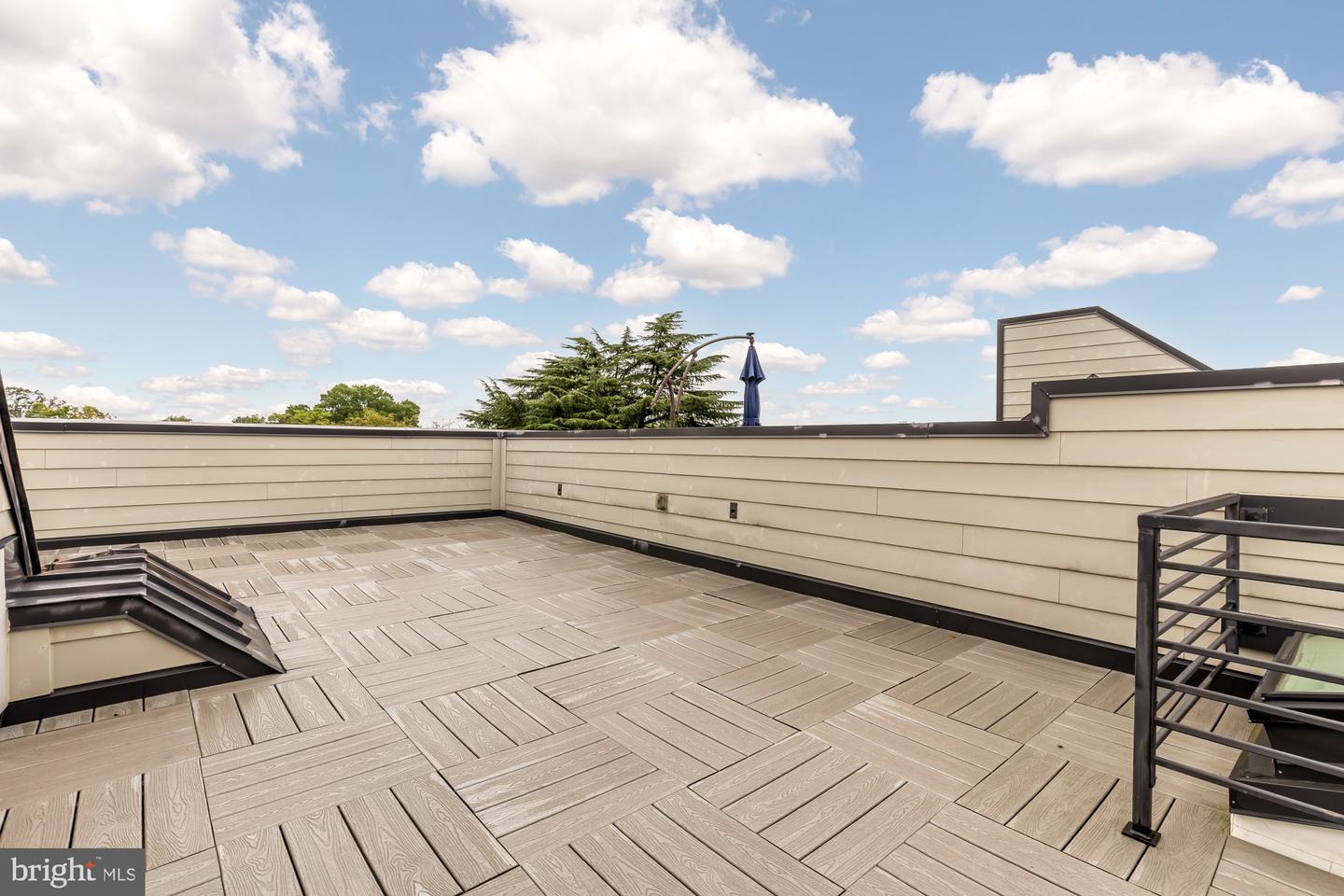 1311 D ST SE, WASHINGTON, District Of Columbia 20003, 4 Bedrooms Bedrooms, ,4 BathroomsBathrooms,Residential,For sale,1311 D ST SE,DCDC2217242 MLS # DCDC2217242